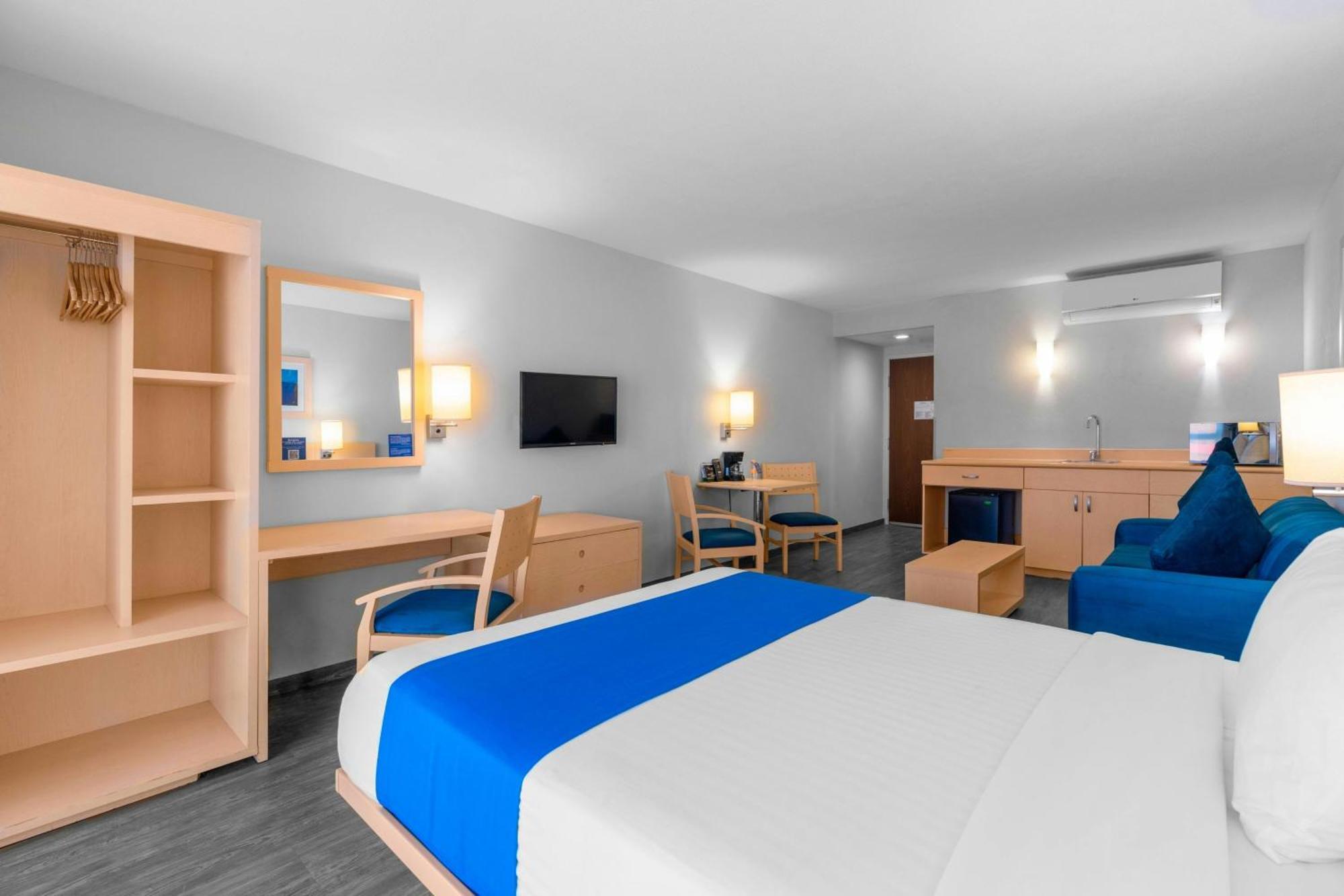 City Express By Marriott Aguascalientes Sur Exterior photo