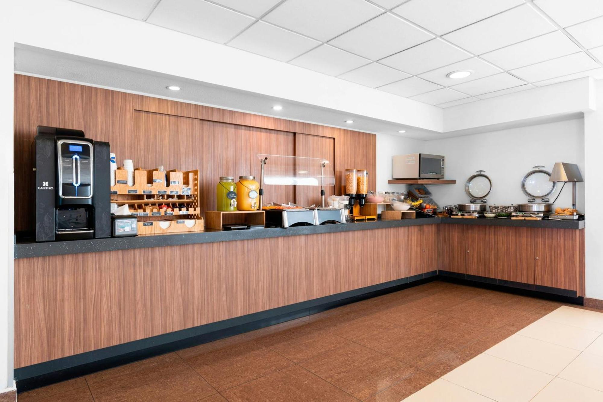 City Express By Marriott Aguascalientes Sur Exterior photo