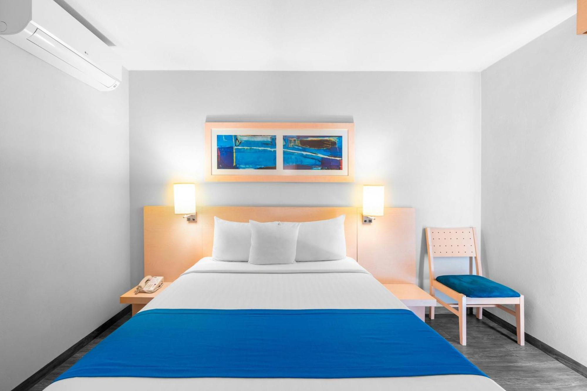 City Express By Marriott Aguascalientes Sur Exterior photo