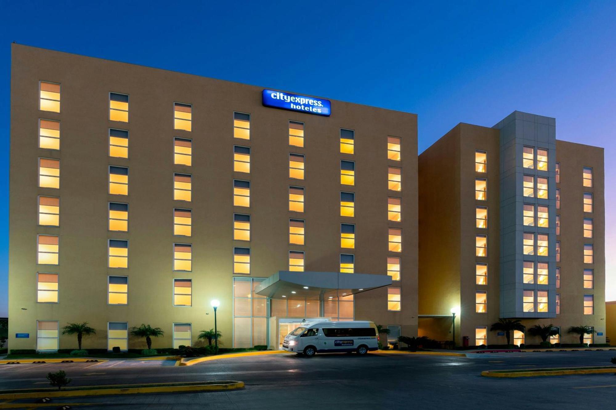 City Express By Marriott Aguascalientes Sur Exterior photo